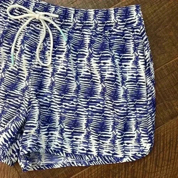 Vineyard Vines Performance Shorts XS - Picture 2 of 7